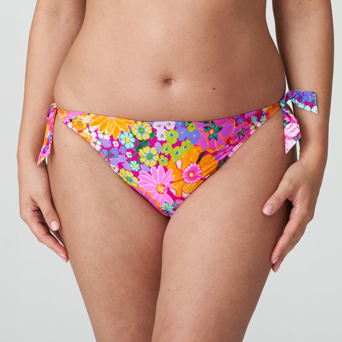 NAJAC Bikini Hüftslip mit Schnüren (Floral Explosion)