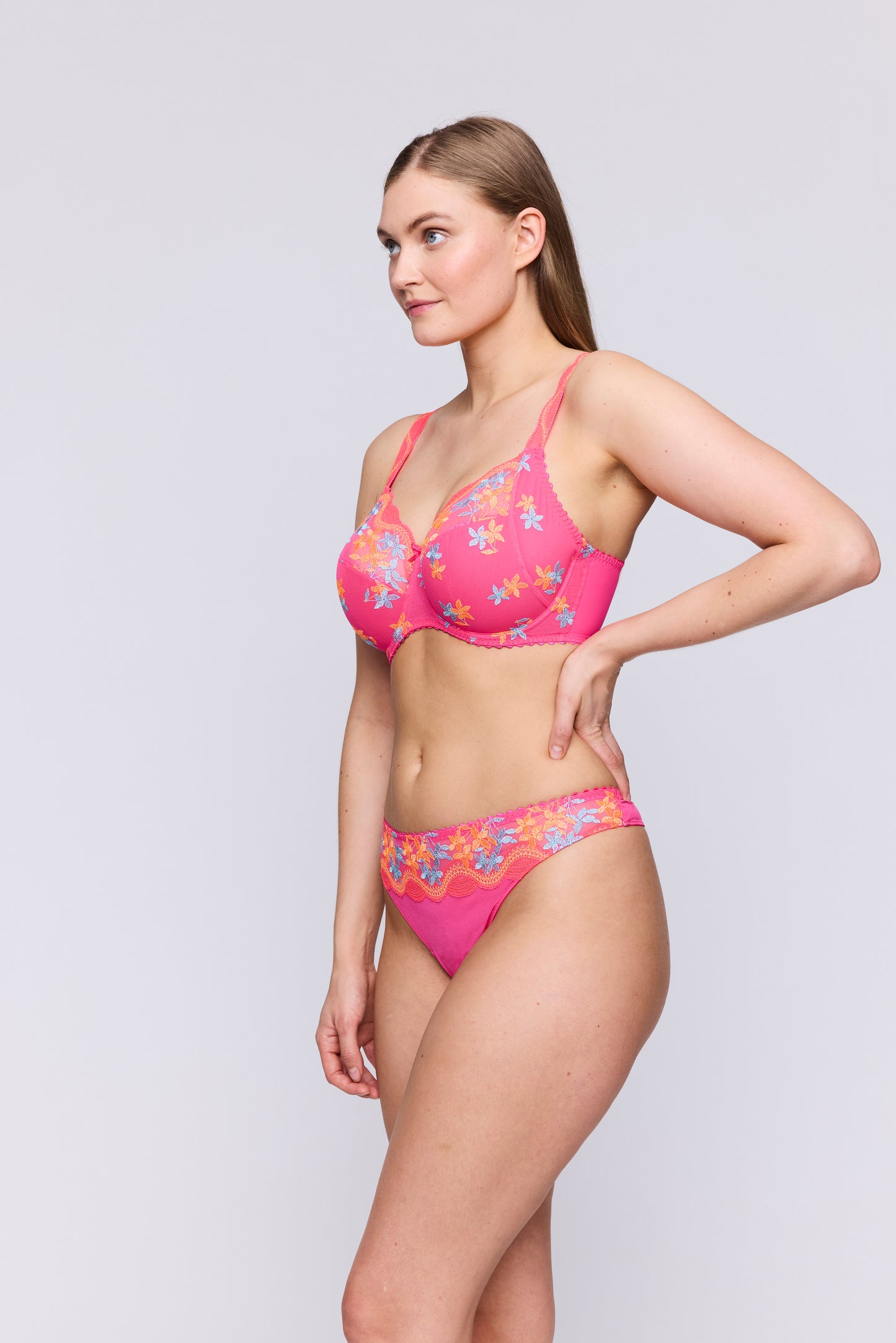 CALA LUNA String (Blogger Pink)