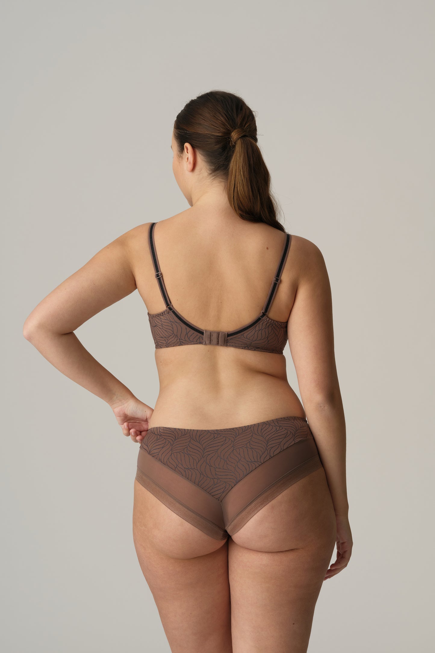 AJUSCO Hotpants (Caribe Taupe)