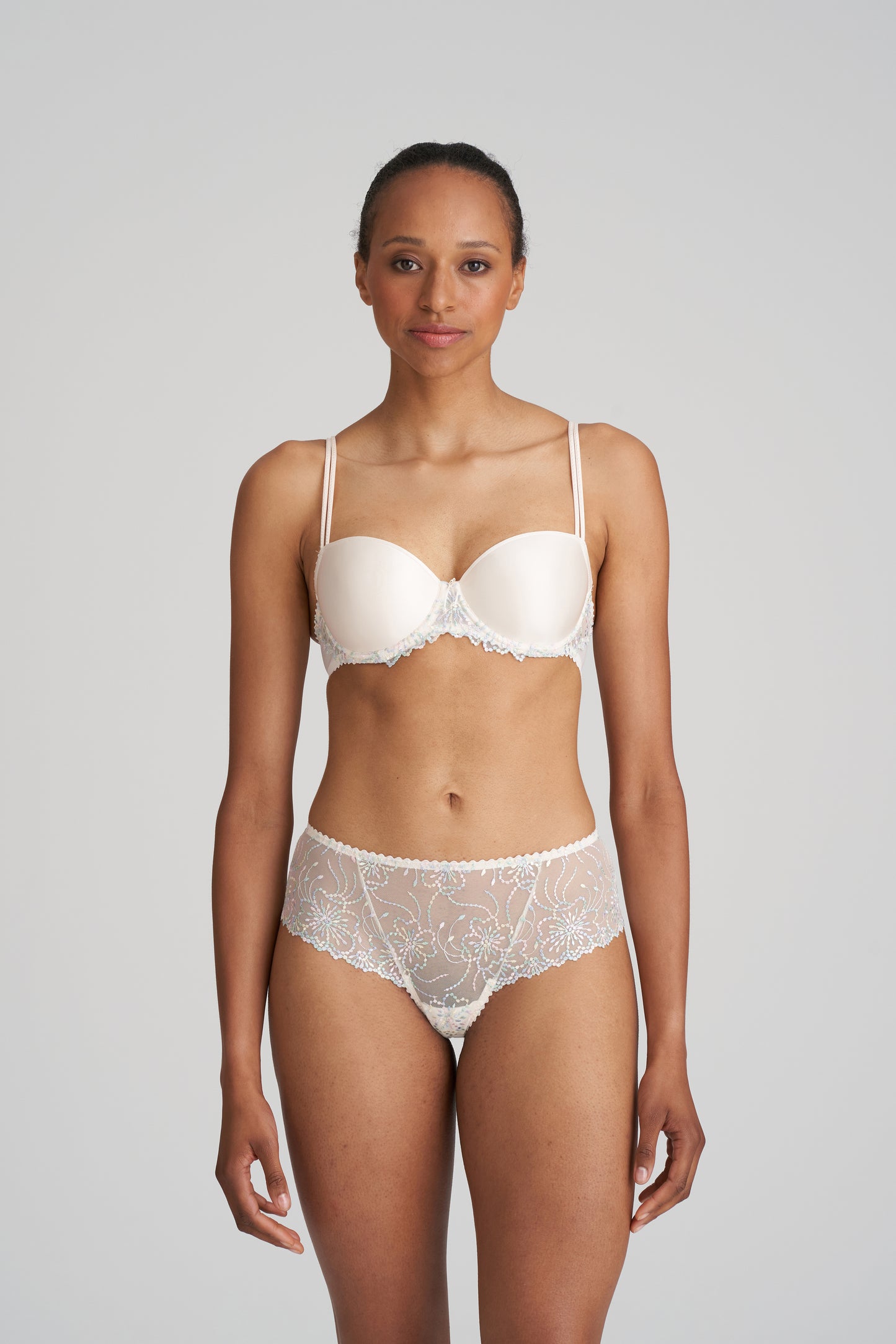 JANE Luxus String (Boudoir Cream)