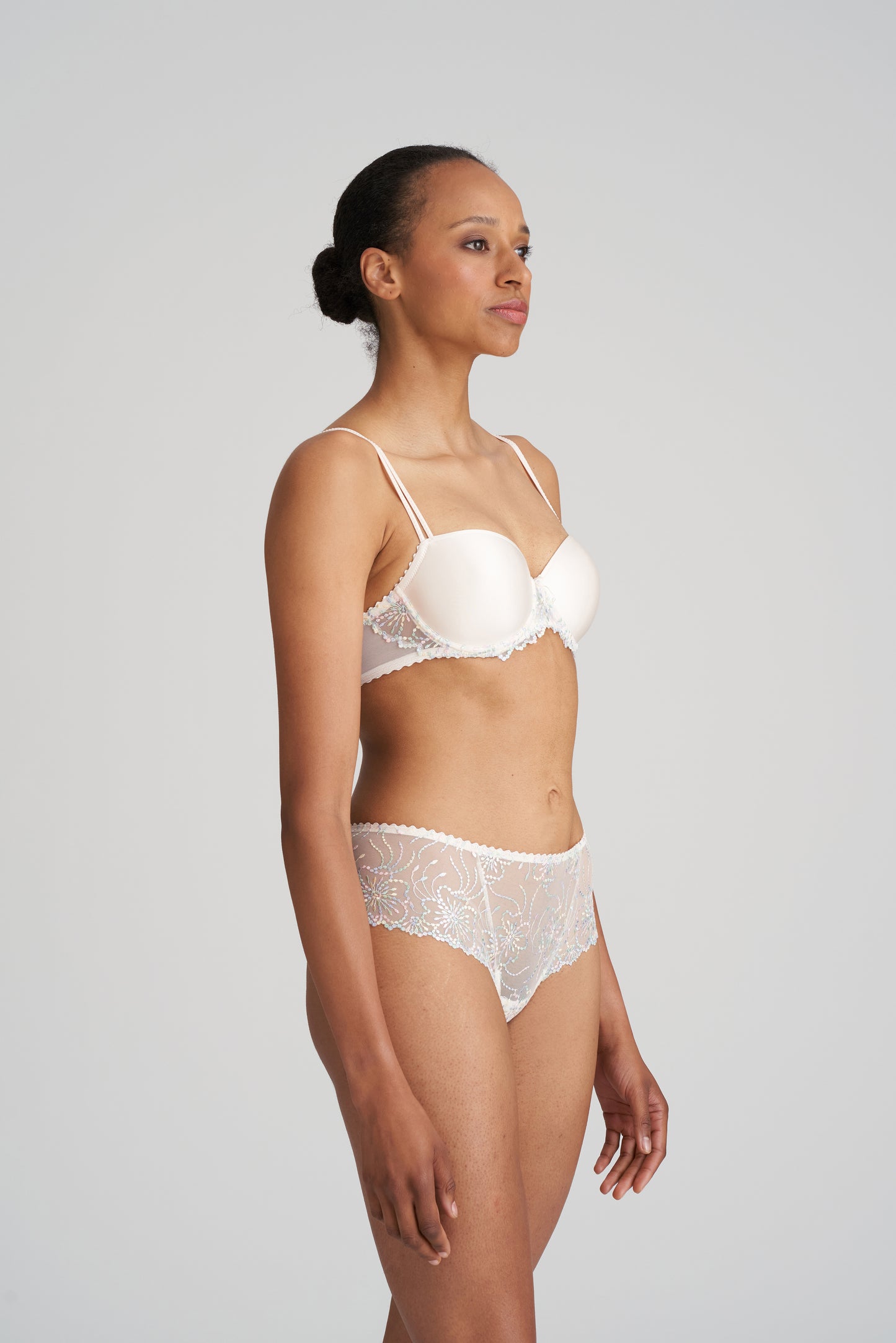 JANE Luxus String (Boudoir Cream)