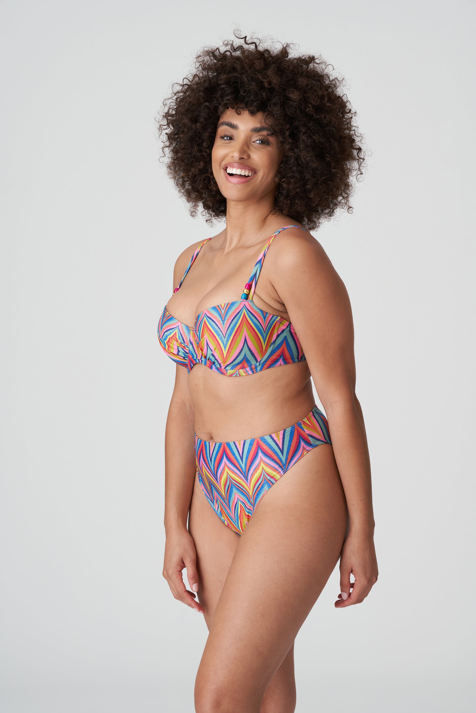 Raffinierter Balconette Push-up Bikini Self weiß-blau(780 R )