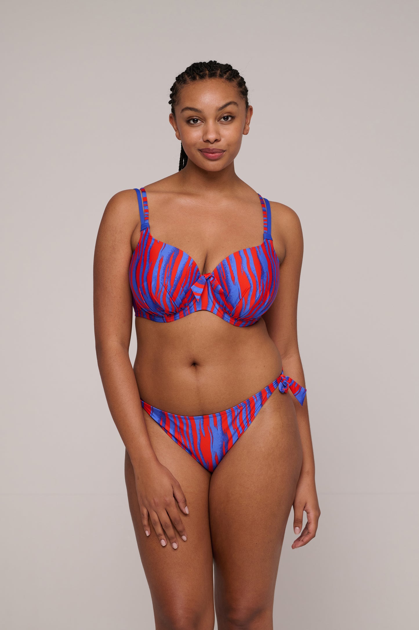 SKUDAI Bikini Hüftslip m. Schnur (Wild Stripes)