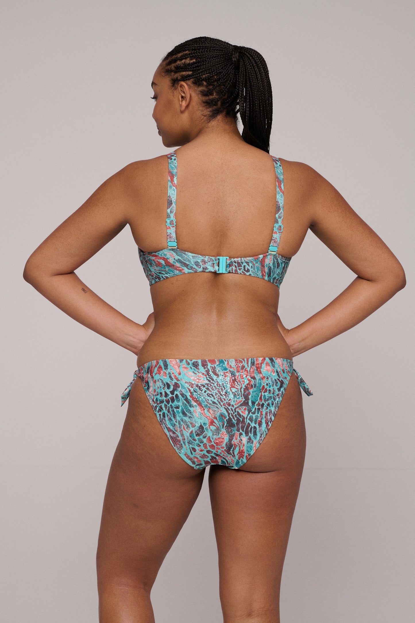 RIYAD Bikini Hüftslip m. Schnur (Turquoise Seas)