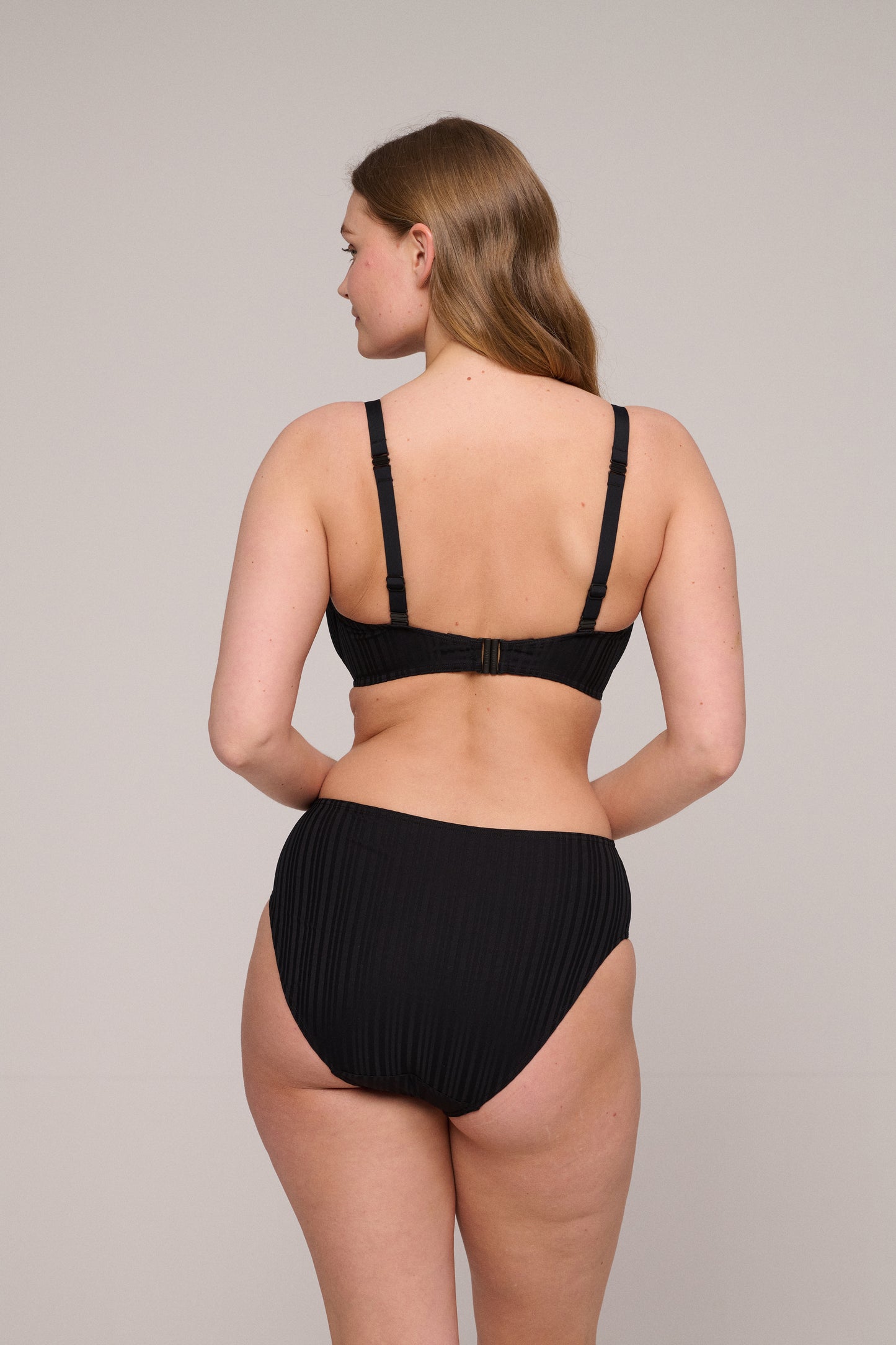 KIRUNA Bikini Taillenslip (Schwarz)